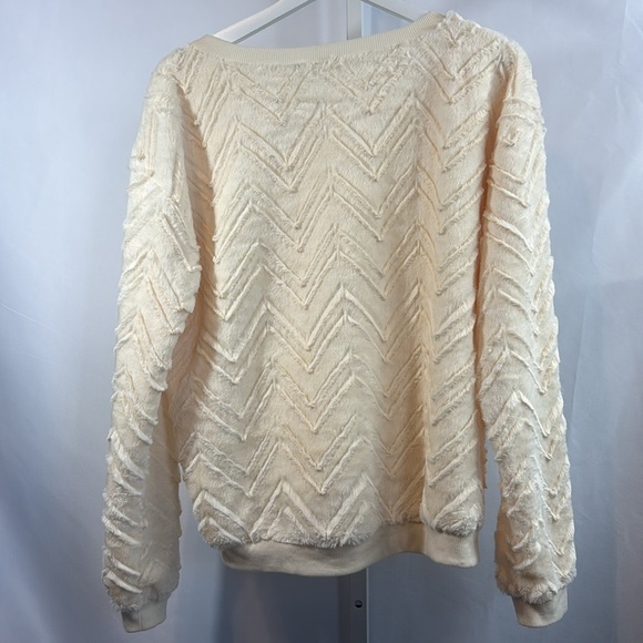 Red Camel Fuzzy Sweater - Picture 6 of 6